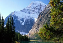 开云体育官网：[中超]第16轮：武汉三镇0-2上海海港 集锦.